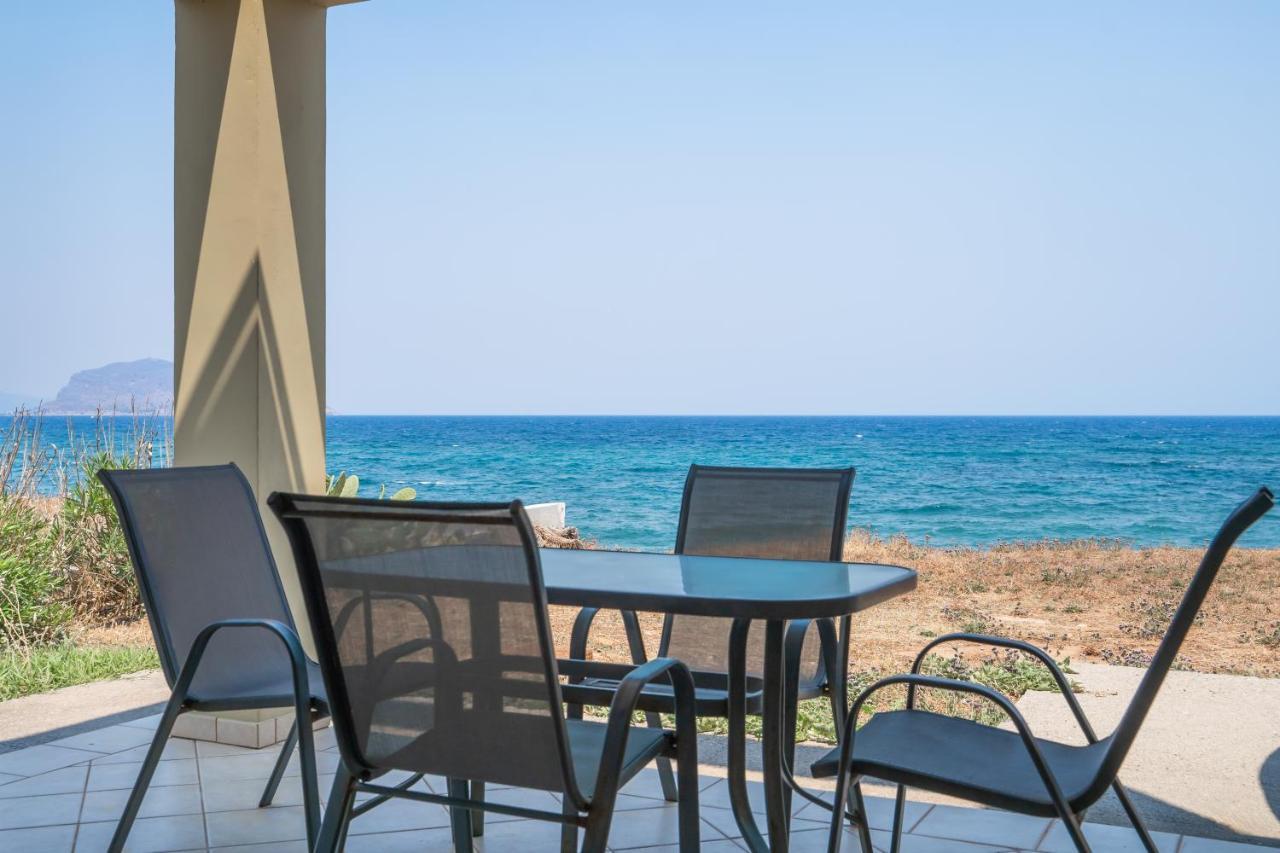 Spacious Beachfront Maisonettes With Stunning Views & A Private Beach โมเน็มวาซี ภายนอก รูปภาพ