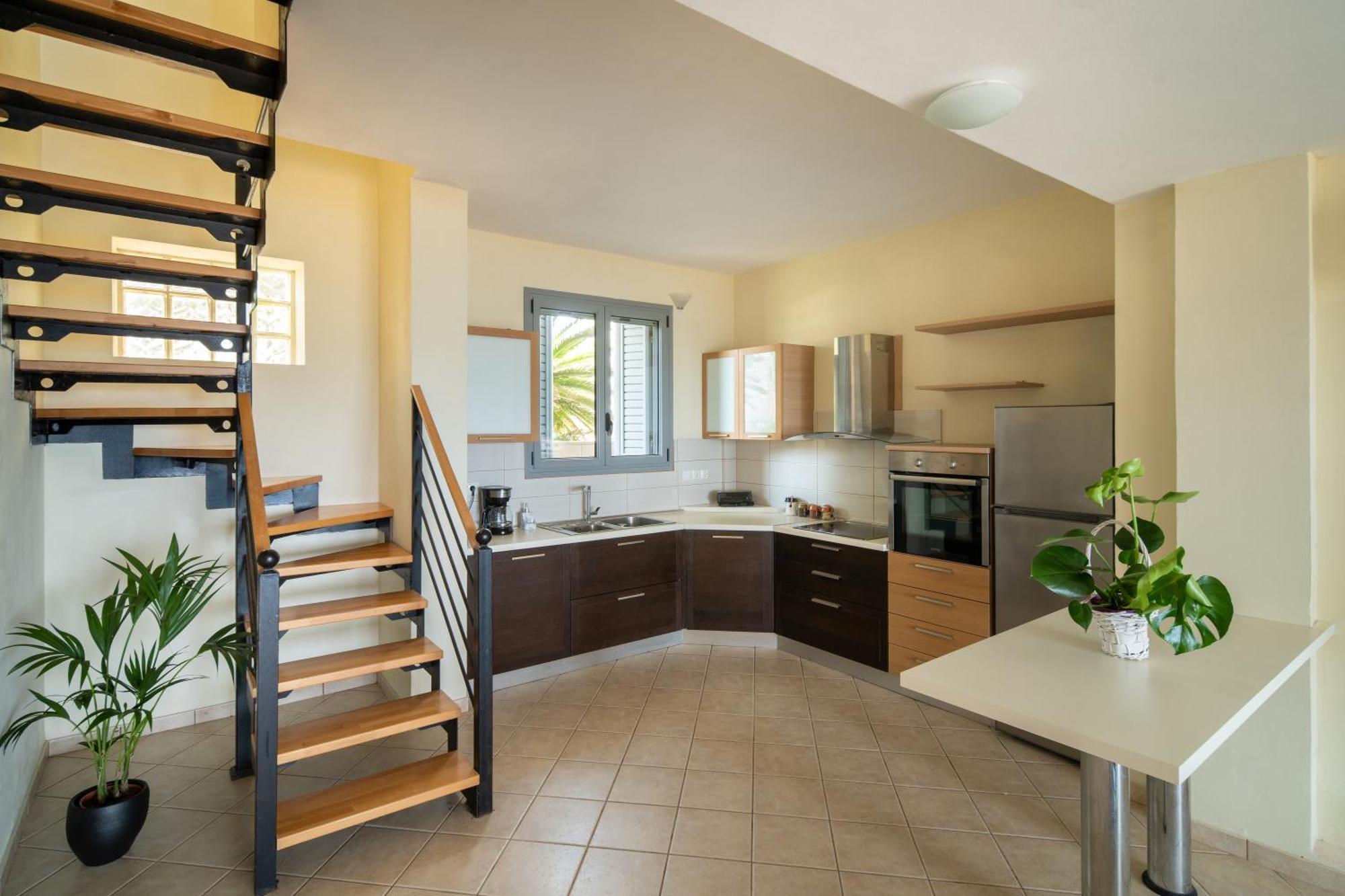 Spacious Beachfront Maisonettes With Stunning Views & A Private Beach โมเน็มวาซี ภายนอก รูปภาพ